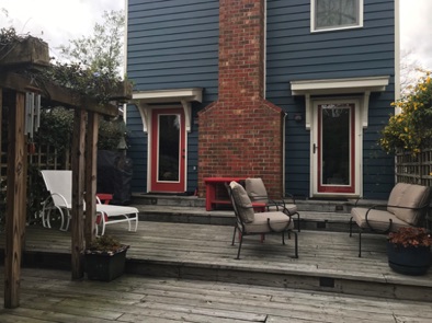 Different sitting areas on back deck